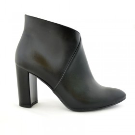 Botki damskie czarne skóra licowa 5046